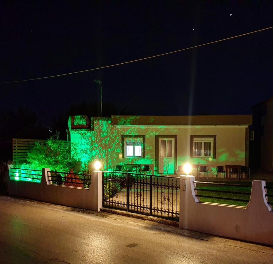 Repanidi Apartments Repanidhion 外观 照片