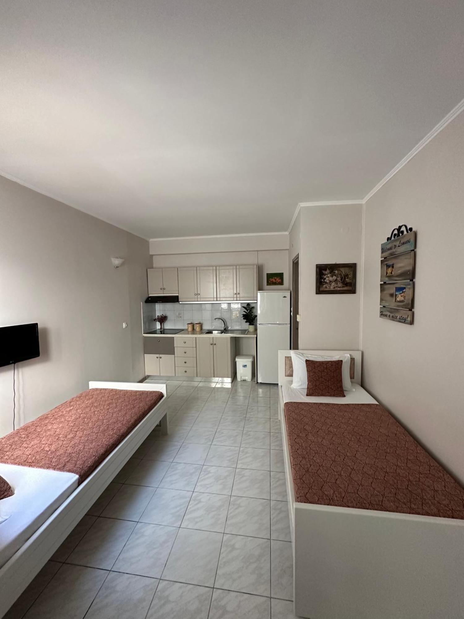 Repanidi Apartments Repanidhion 外观 照片